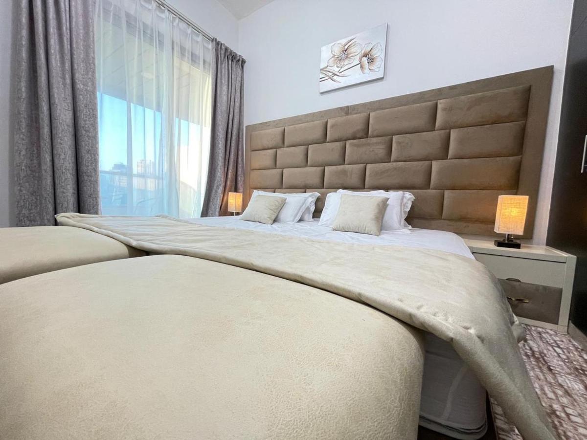 Private Gorgeous Room With Marina View With Shared Kitchen In Shared Apartment Dubai Exterior foto