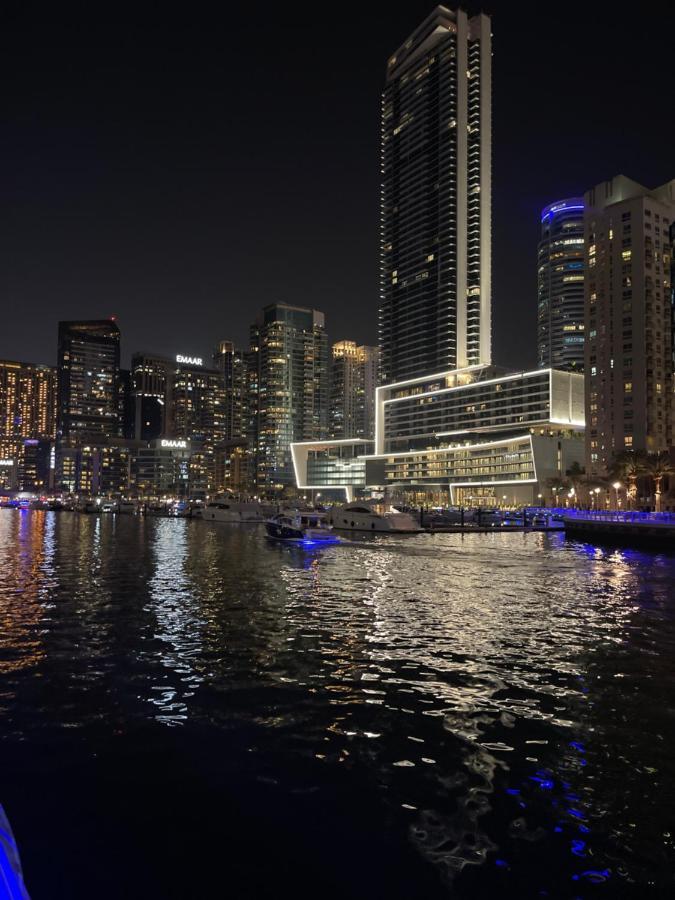 Private Gorgeous Room With Marina View With Shared Kitchen In Shared Apartment Dubai Exterior foto